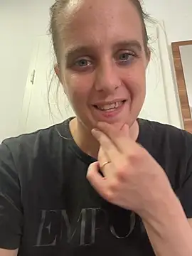 Chantalee webcam
