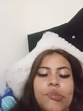 Cloe_pink1 webcam