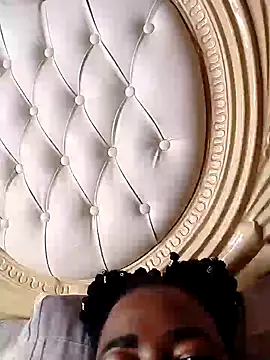 Sweetness_dreams webcam
