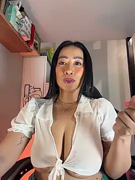 AsianMilfSheryl webcam