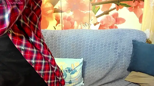 TayanaJons webcam
