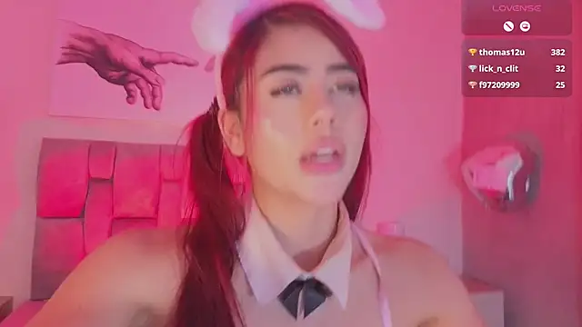 caro_lovings webcam