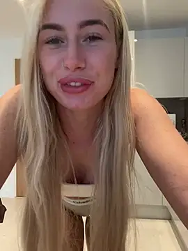 SexySaraxxoo