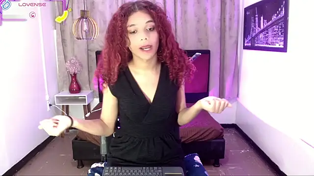 luisa__torres webcam