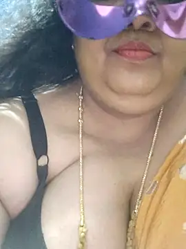 tamilthanushri webcam
