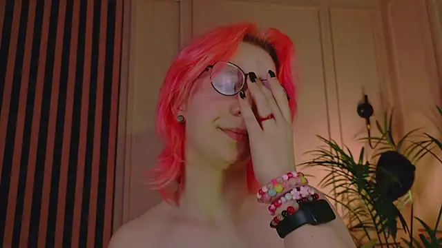 Waifu_Ketrin webcam