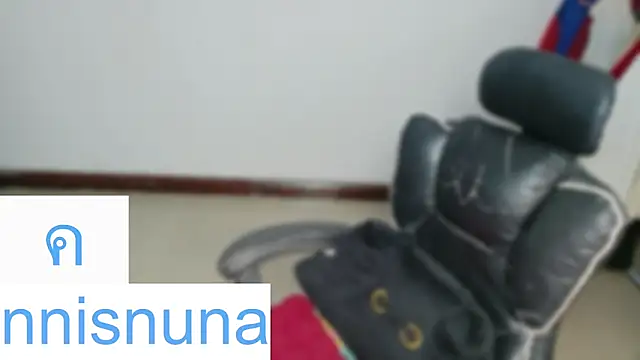 nunanunanuna webcam
