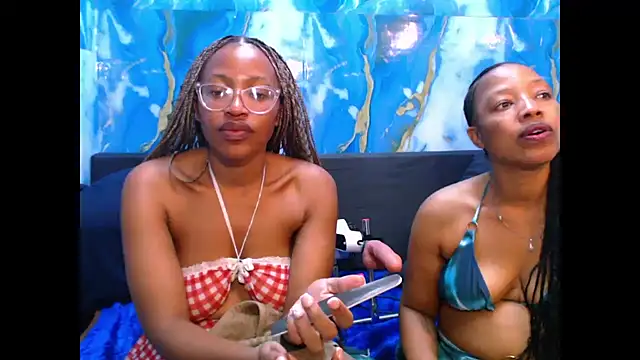 caramelchoco69 (F young) - double squirt ocean