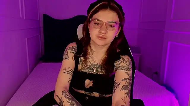 sashaglow_ webcam