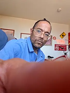 Mr_Graffitimile webcam