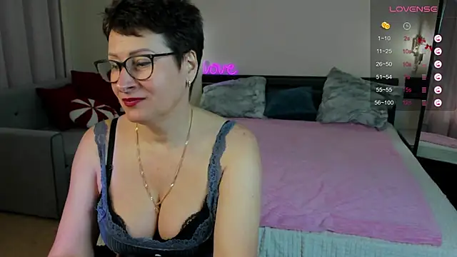 JennyMons webcam