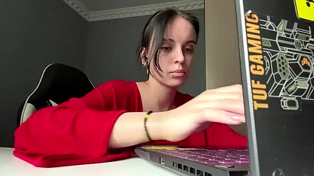 illiebilish webcam