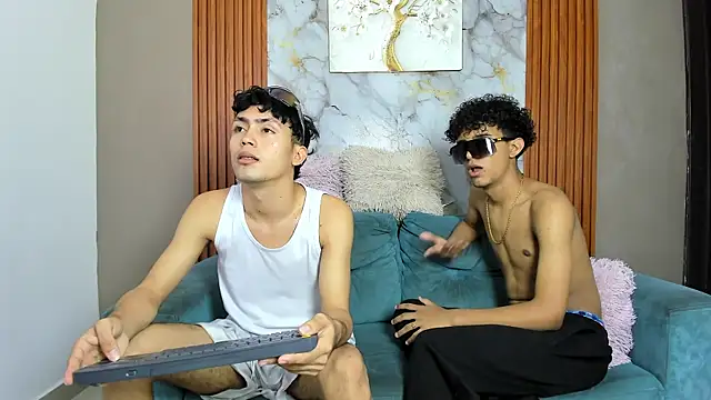 VERY_HOT_GUYS