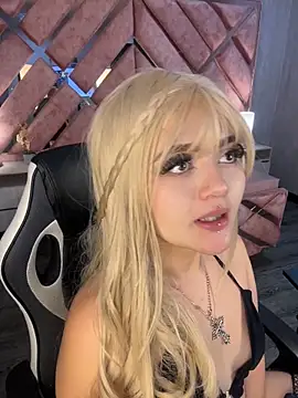 lya_nekko_ webcam