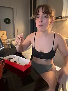 Sarahhh_xxx webcam