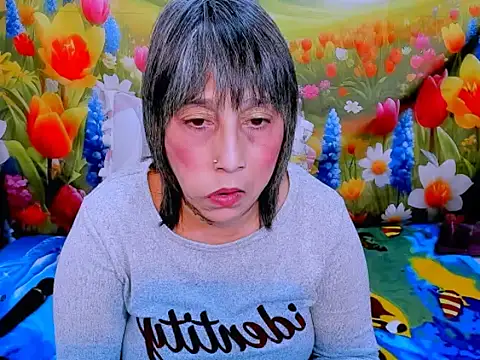 indianroxy webcam