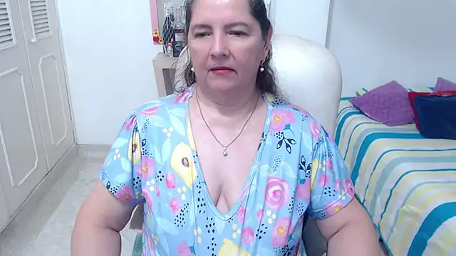leonela_69 webcam