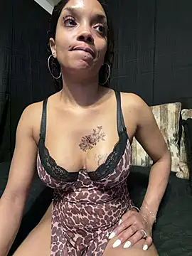 Rakiyahcharms