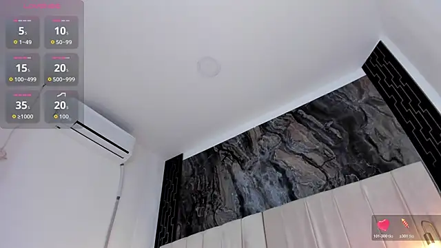 sarita_rouzze webcam