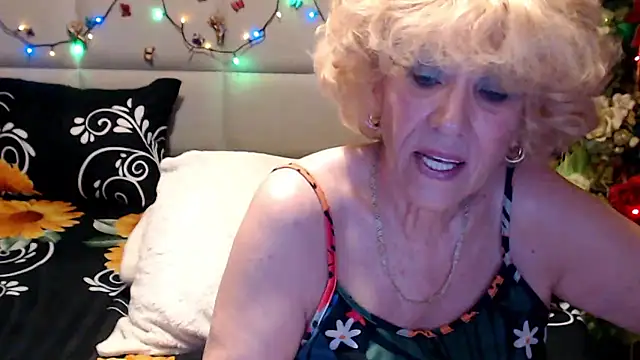 HappyWomanOn
