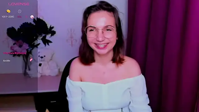 KindHazelHere_ webcam
