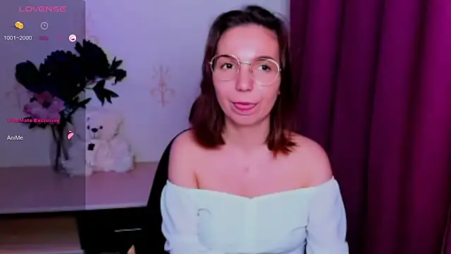 KindHazelHere_ webcam