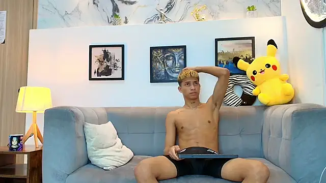GOLD_BOYS webcam