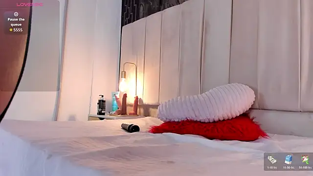 sarita_rouzze webcam