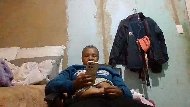 Nicky52 webcam