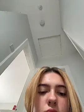Naughtygirl2134 webcam
