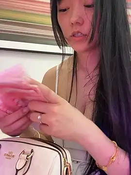 Peach_1314 webcam