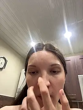 MelaniGrand webcam