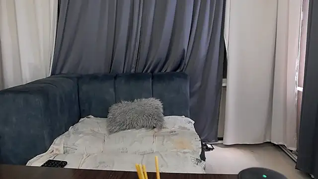 Holliy_Cooper webcam