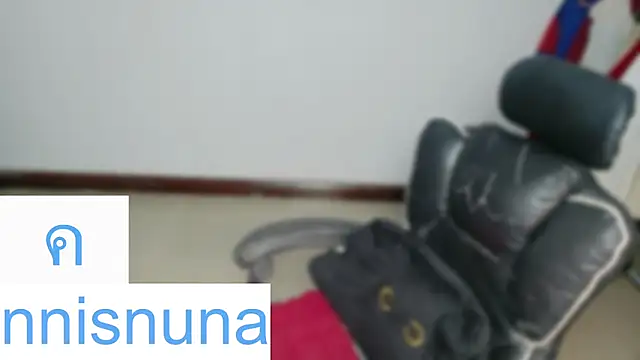 nunanunanuna webcam