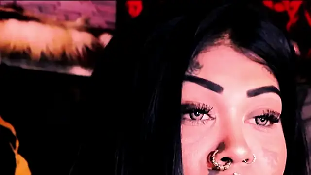 indian_dreamgirl webcam