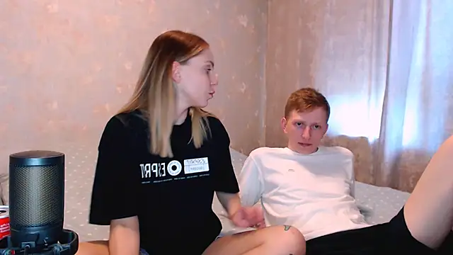 juliaanddima webcam
