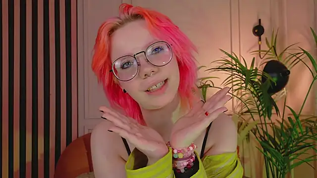 Waifu_Ketrin webcam