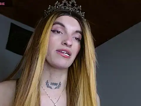 Modelo: Scarlett_crastrawberry