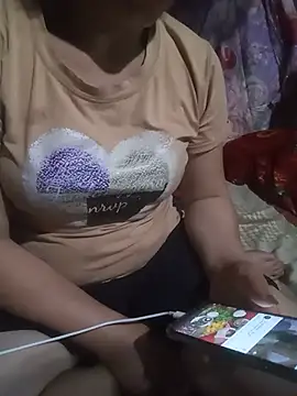 anhphi01 live sex cam