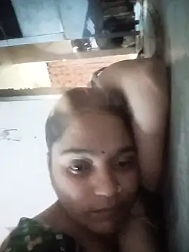 Trisha_71 webcam