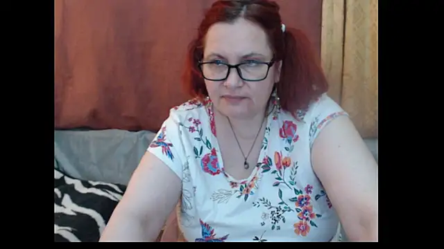 playfullmature - PlayfullMature's free webcam