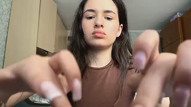 CarolineRu webcam