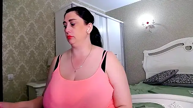 Evelyn_Shy webcam