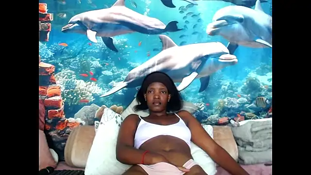 AfricanBarbiee69 webcam