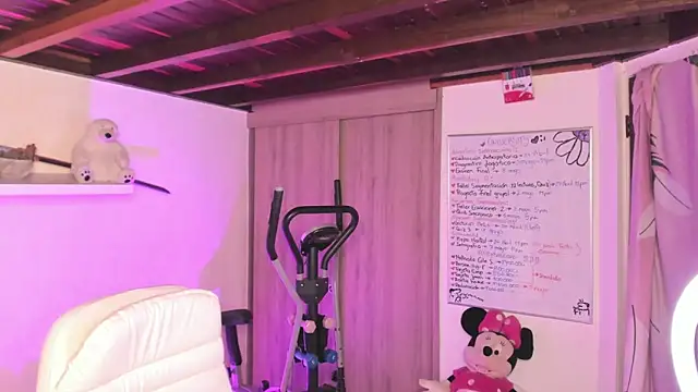 Nataliia_09 webcam