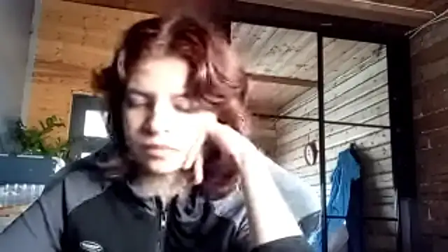 LowkeyIndigo webcam