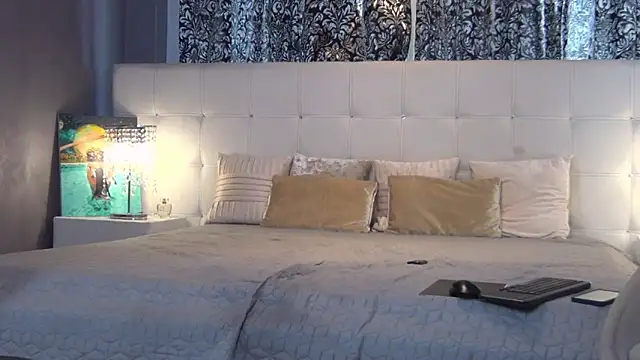 LadyValeriaXO webcam
