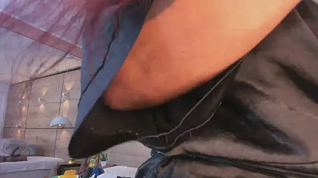 martina_touss webcam