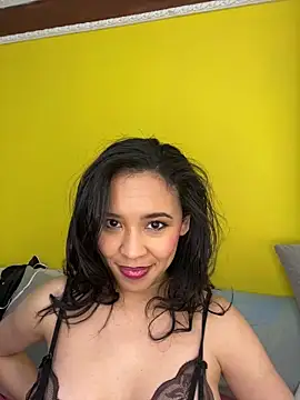 Esmerald_1111 webcam