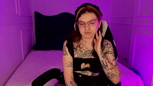 sashaglow_ webcam